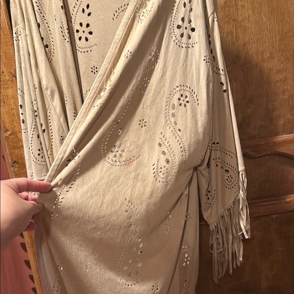 Wrangler Cream Cardigan with Fringe Details - Picture 5 of 6